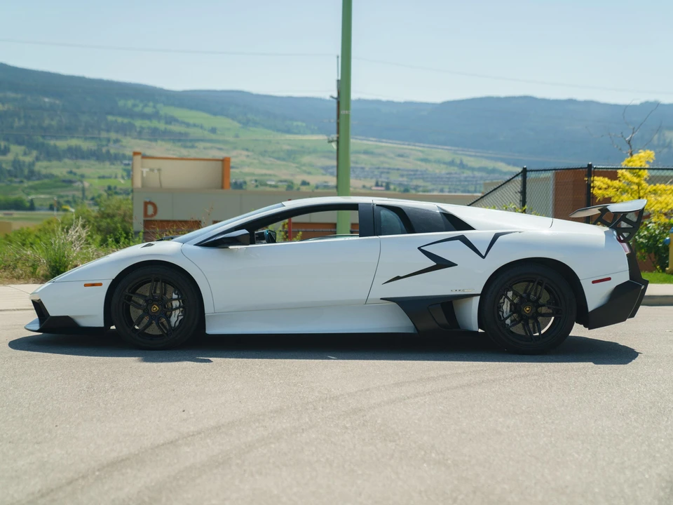 2010 Lamborghini Murcielago LP670-4 SV - Image 6 of 31