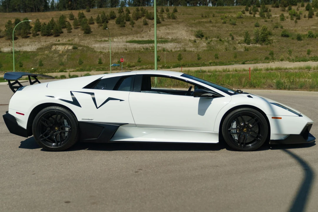 2010 Lamborghini Murcielago LP670-4 SV - Image 3 of 31