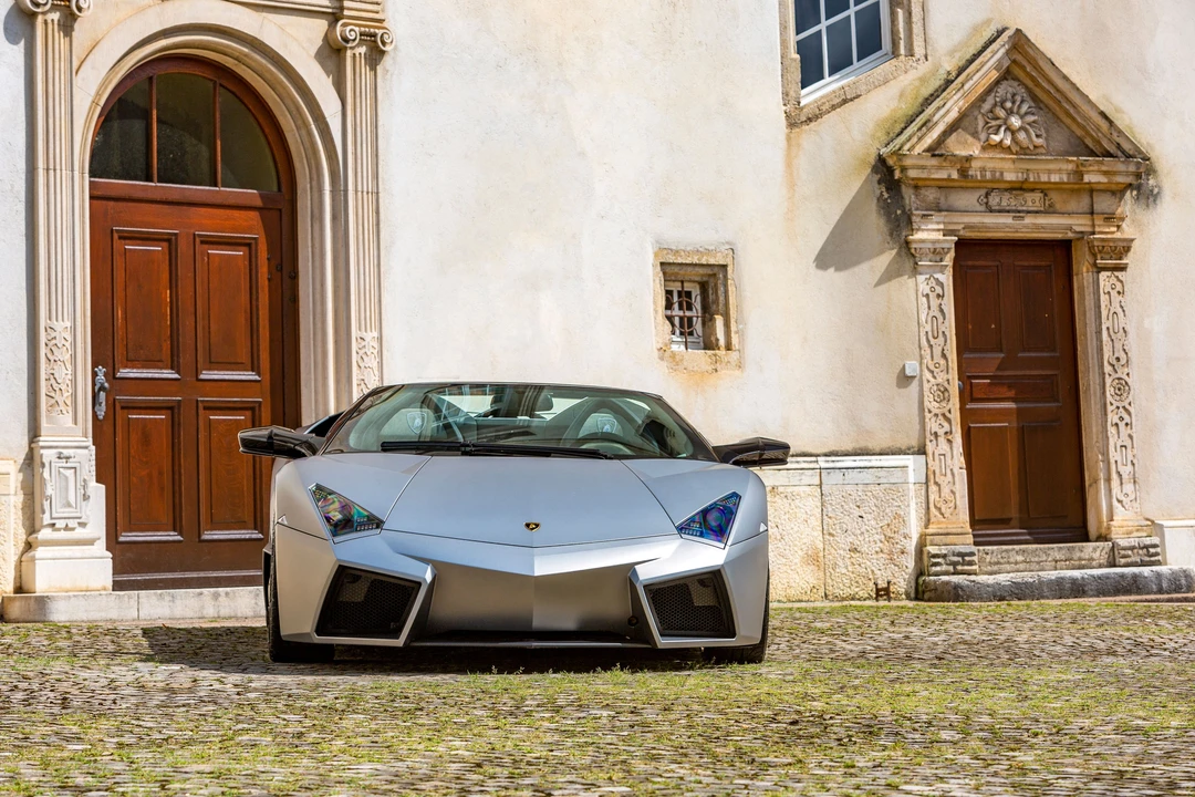 2010 Lamborghini Reventon - Image 18 of 31