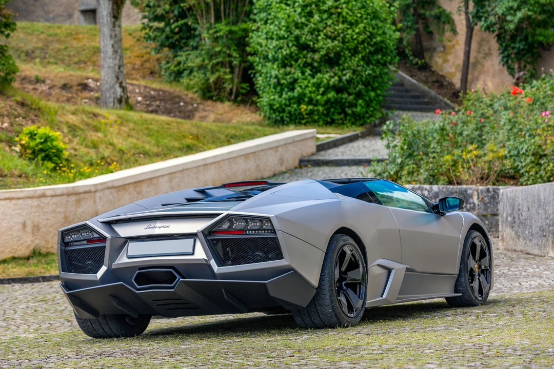 2010 Lamborghini Reventon - Image 4 of 31