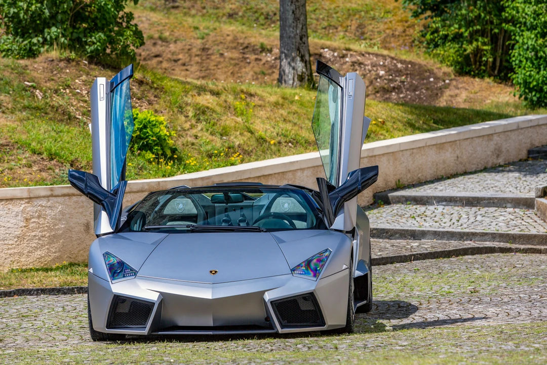 2010 Lamborghini Reventon - Image 6 of 31