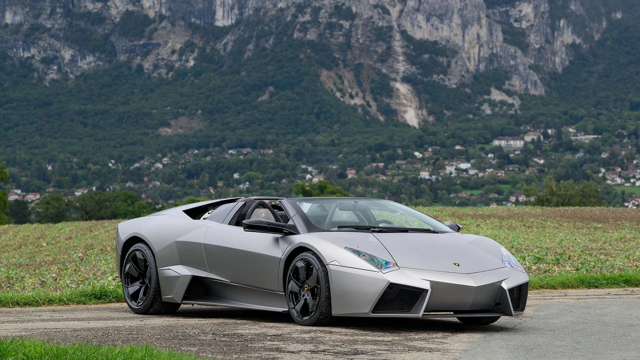 2010 Lamborghini Reventon - Image 7 of 31