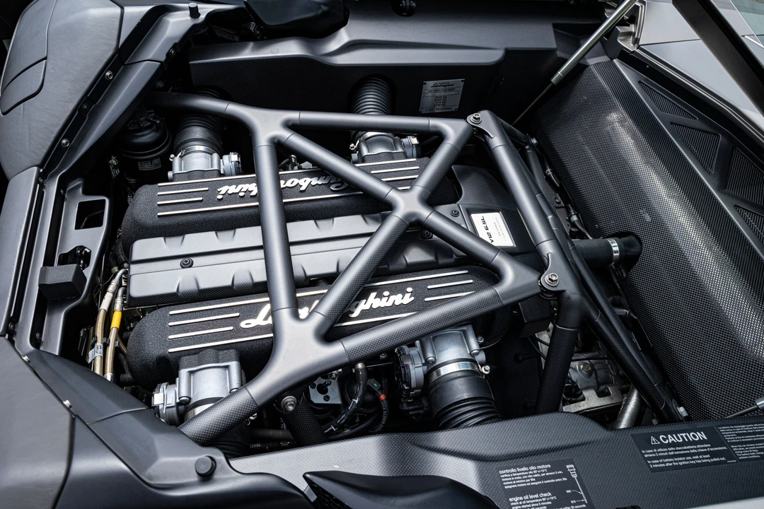 2010 Lamborghini Reventon - Image 28 of 31