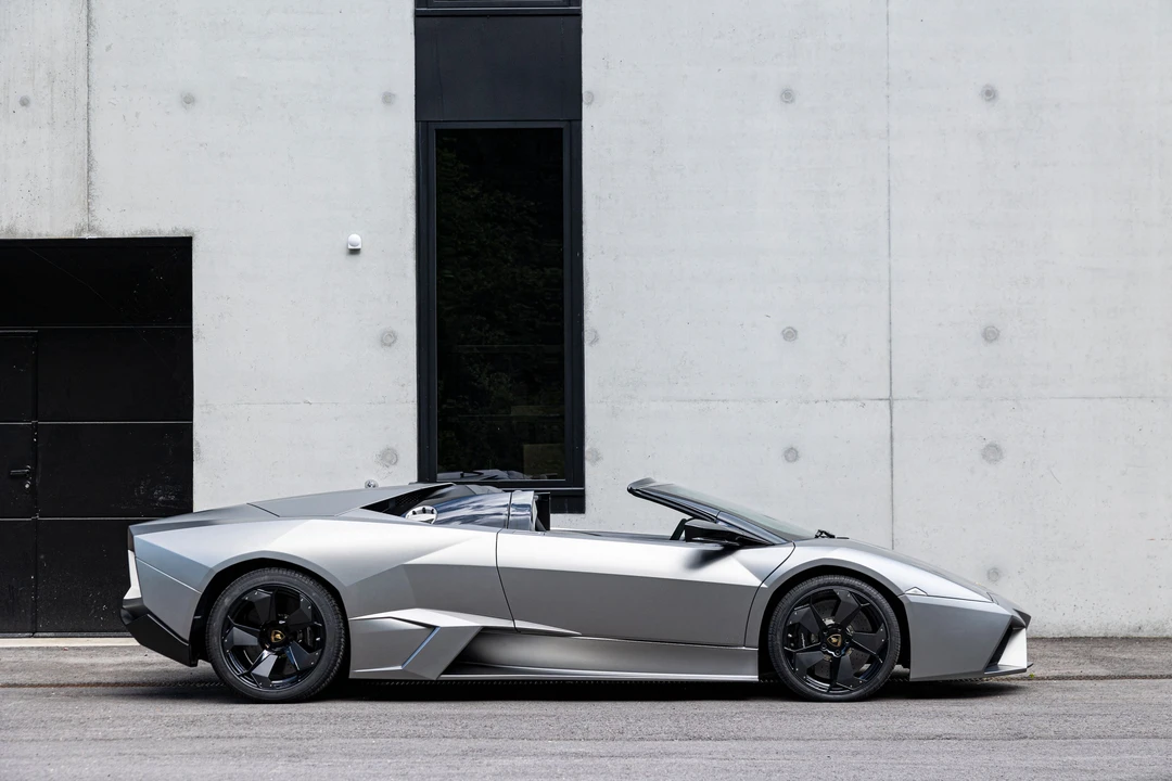 2010 Lamborghini Reventon - Image 4 of 31