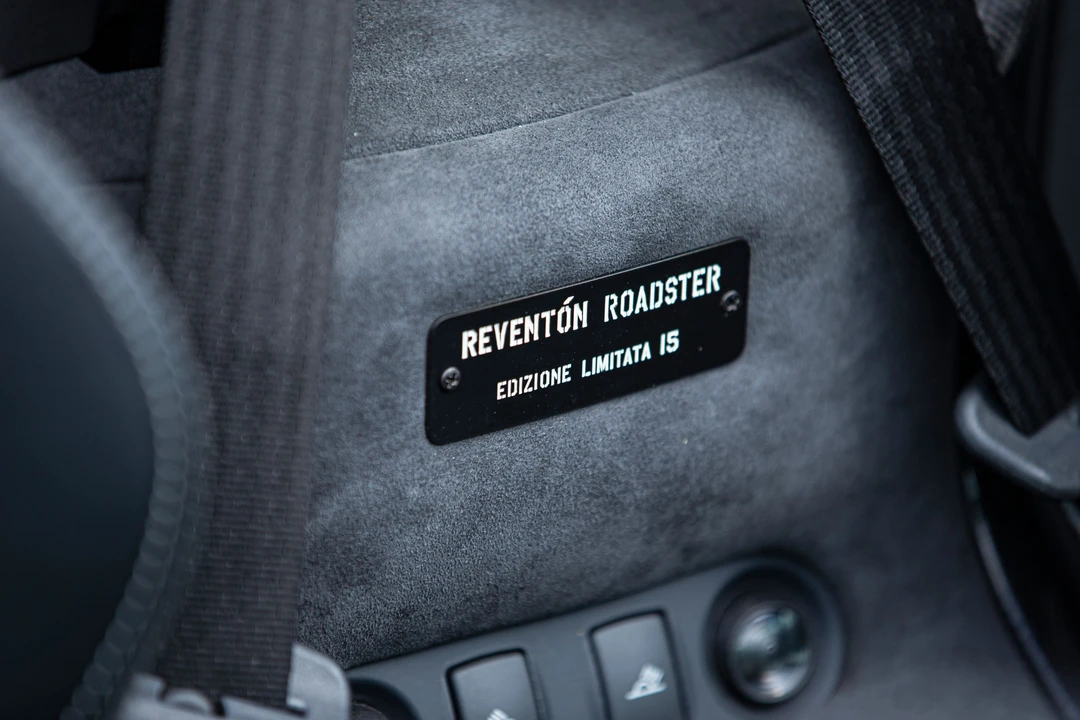 2010 Lamborghini Reventon - Image 22 of 31