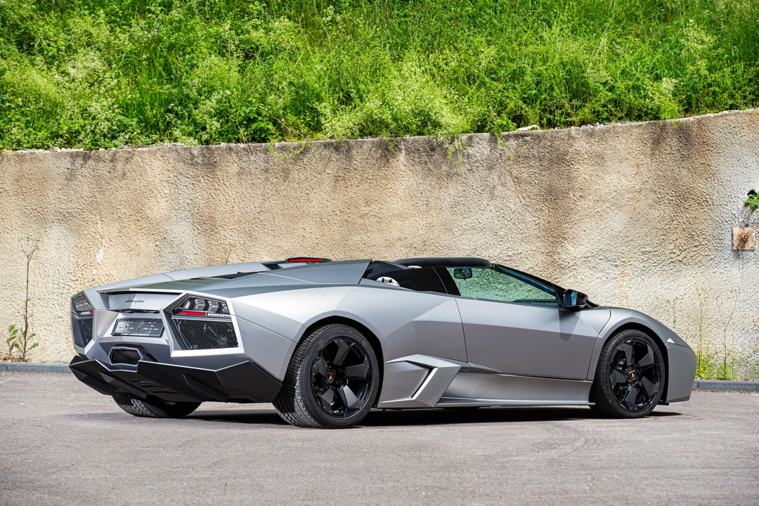 2010 Lamborghini Reventon - Image 2 of 31