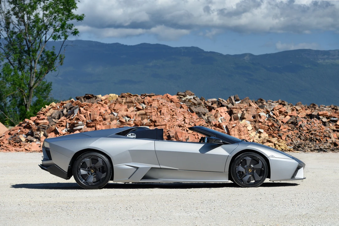 2010 Lamborghini Reventon - Image 22 of 31