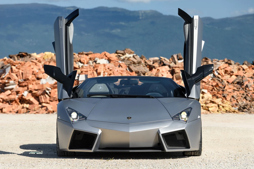 2010 Lamborghini Reventon - Image 18 of 31