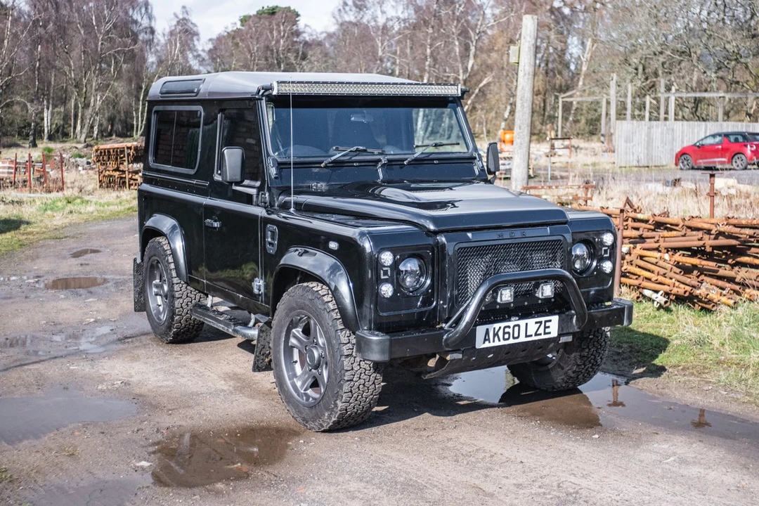 2010 Land Rover Defender - Image 20 of 30