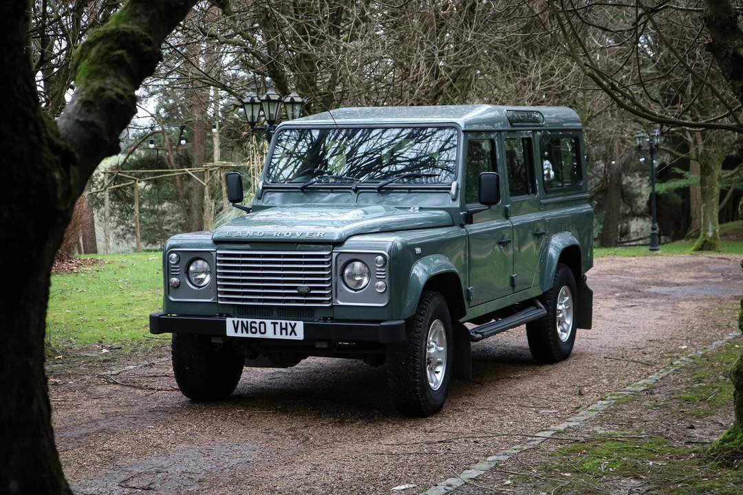 2010 Land Rover Defender 110 - Image 3 of 30
