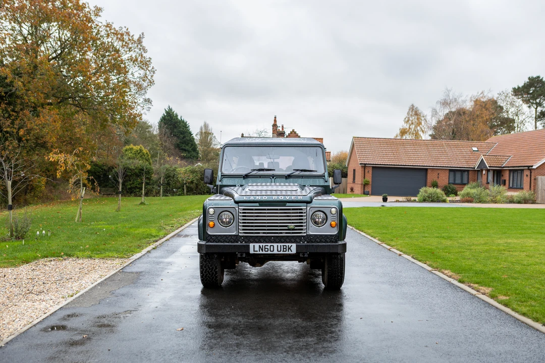 2010 Land Rover Defender 110 - Image 2 of 31