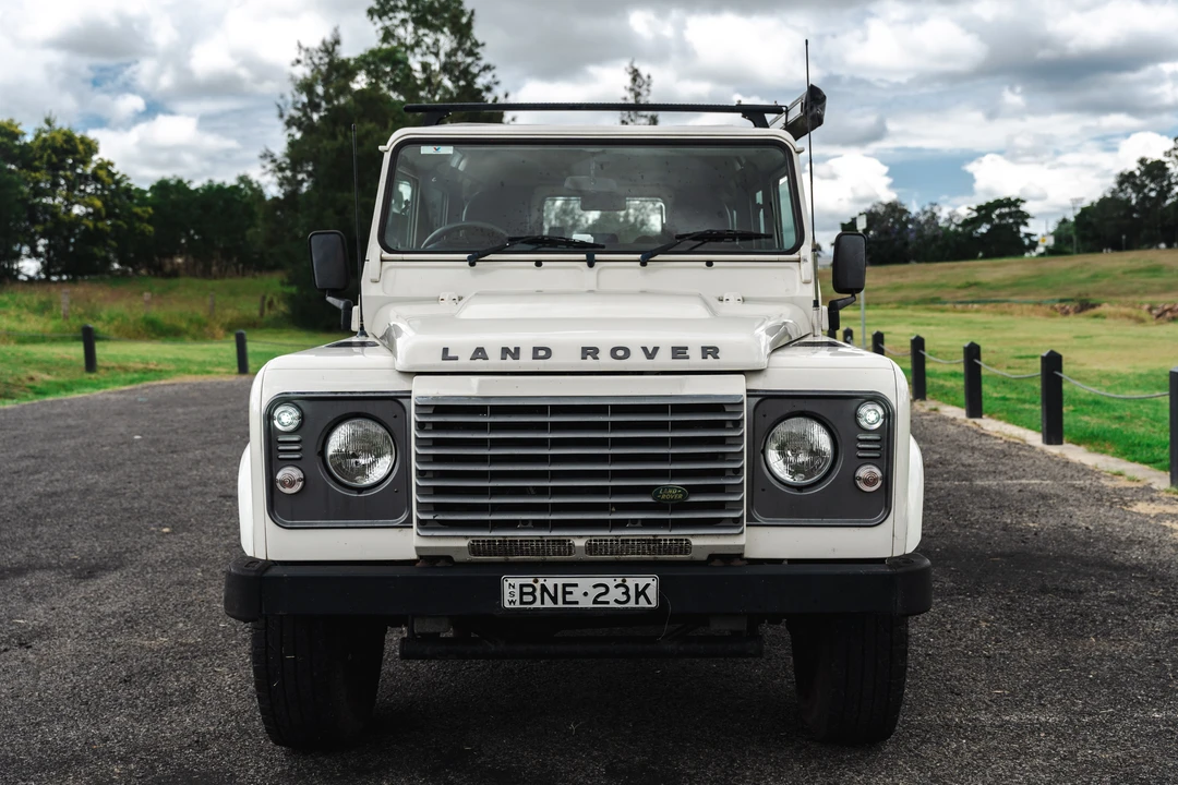 2010 Land Rover Defender 110 - Image 2 of 31