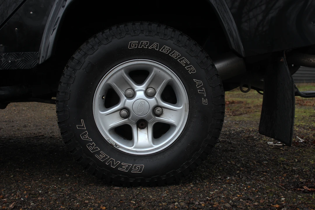 2010 Land Rover Defender 110 - Image 30 of 30