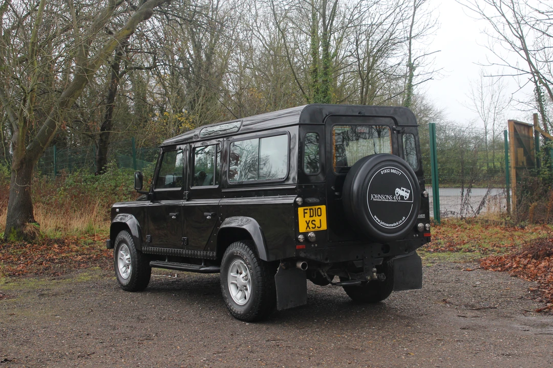 2010 Land Rover Defender 110 - Image 29 of 30