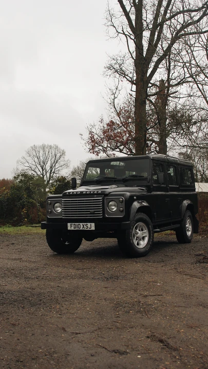 2010 Land Rover Defender 110 - Image 4 of 30