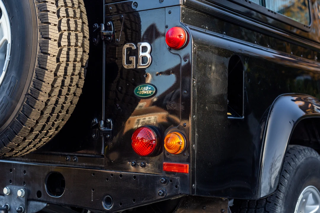 2010 Land Rover Defender 110 - Image 31 of 31