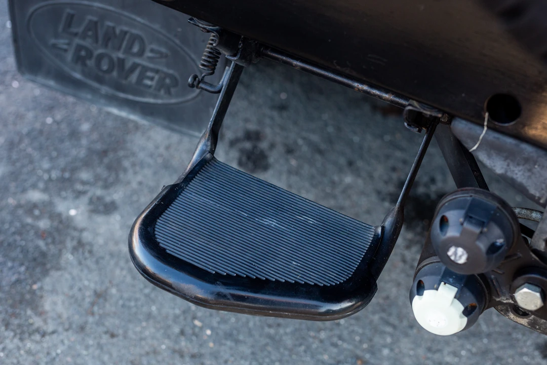 2010 Land Rover Defender 110 - Image 29 of 31
