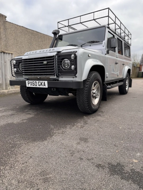 2010 Land Rover Defender 110 - Image 6 of 30