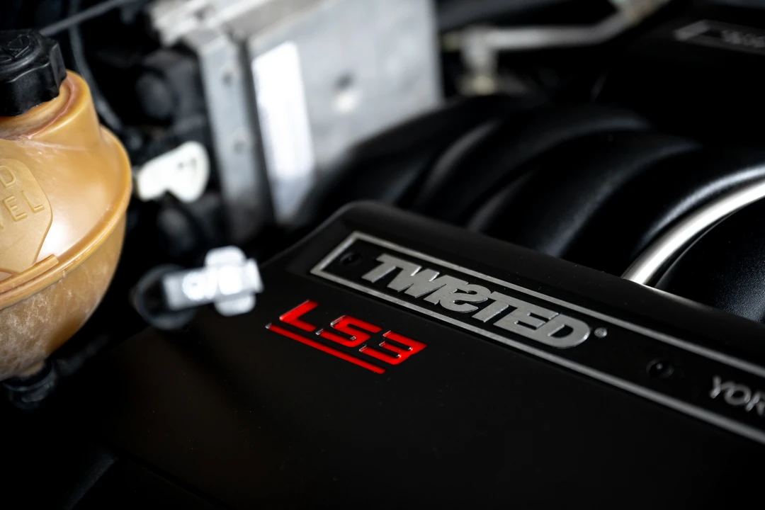 2010 Land Rover Defender 110 - Image 21 of 31
