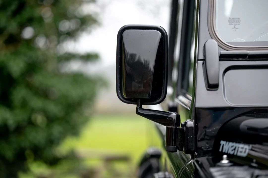 2010 Land Rover Defender 110 - Image 22 of 31