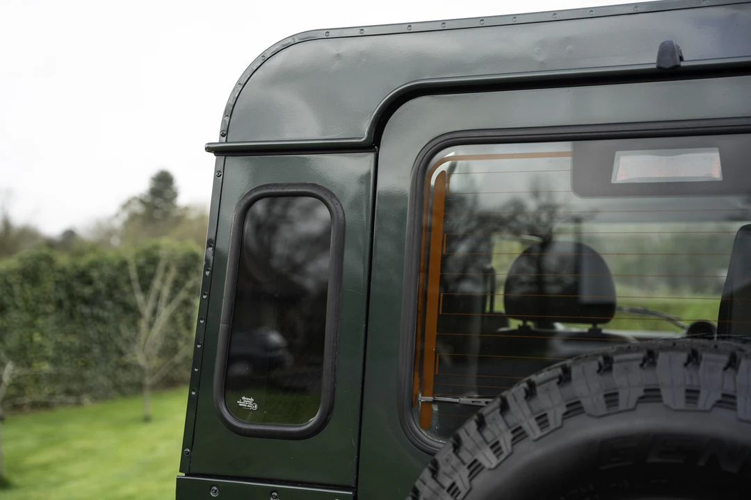 2010 Land Rover Defender 90 - Image 28 of 31