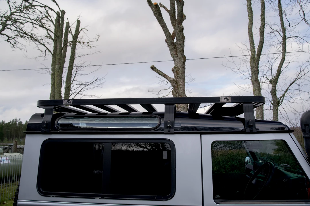 2010 Land Rover Defender 90 - Image 30 of 31