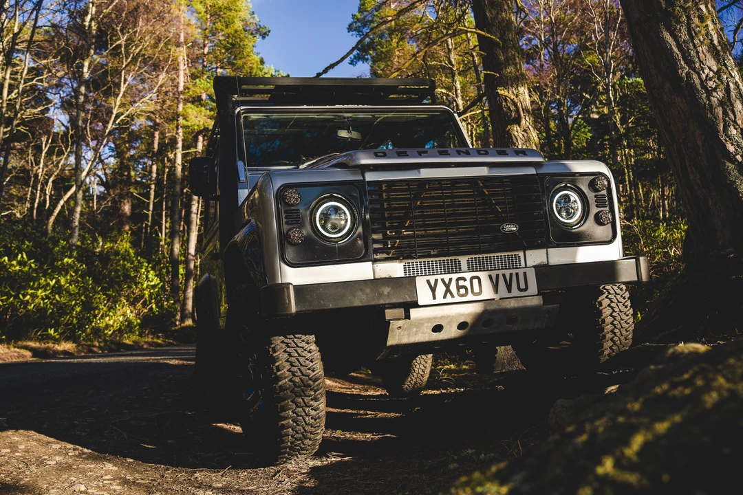 2010 Land Rover Defender 90 - Image 23 of 31