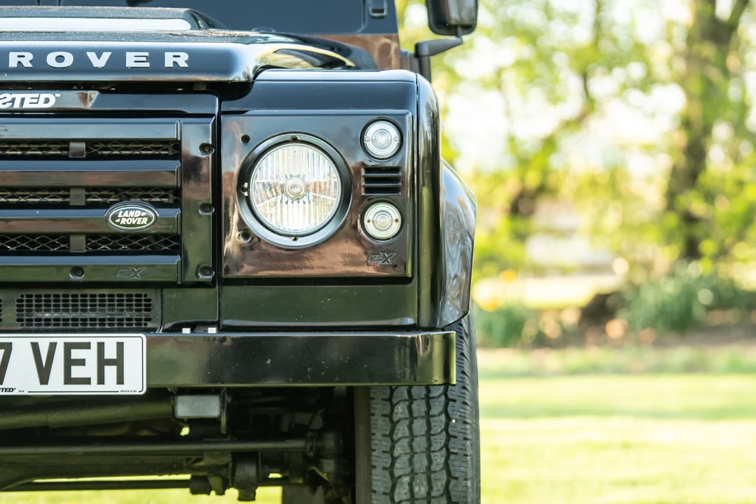 2010 Land Rover Defender 90 - Image 18 of 31