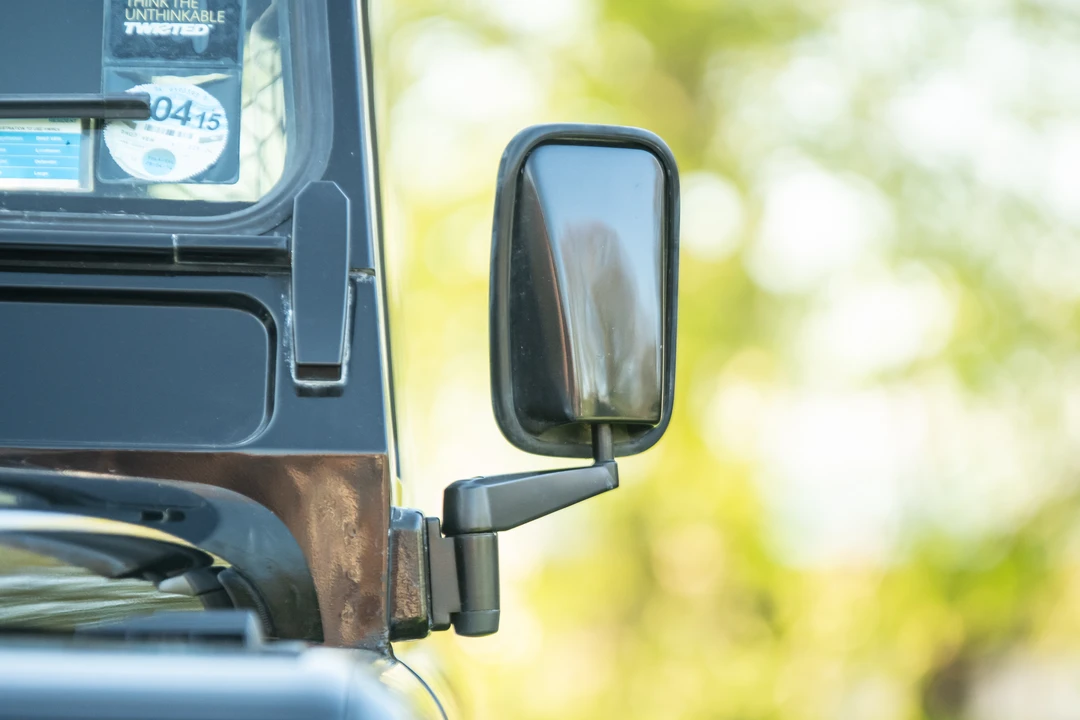 2010 Land Rover Defender 90 - Image 20 of 31