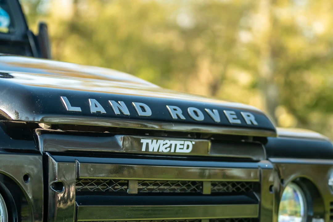 2010 Land Rover Defender 90 - Image 22 of 31