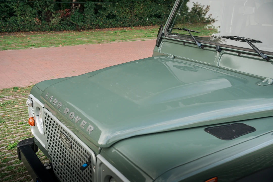 2010 Land Rover Defender 90 - Image 23 of 31
