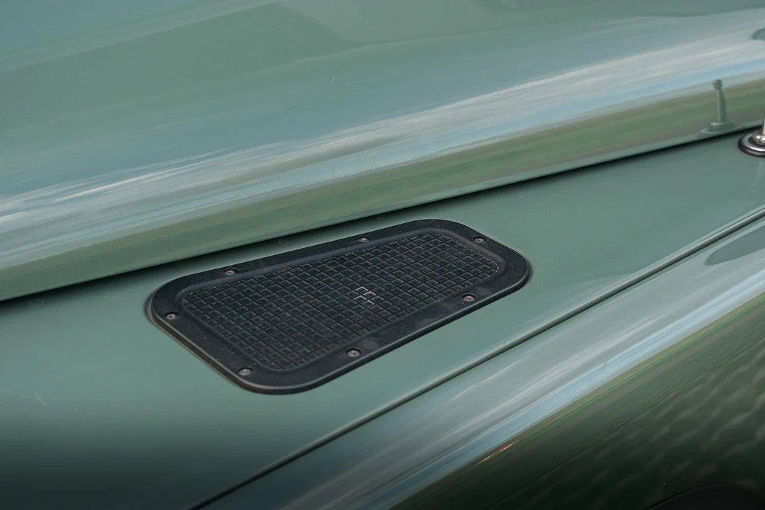 2010 Land Rover Defender 90 - Image 25 of 31