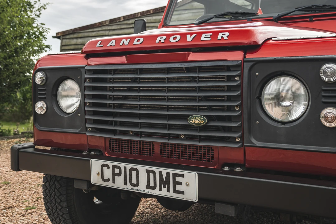 2010 Land Rover Defender 90 - Image 20 of 31