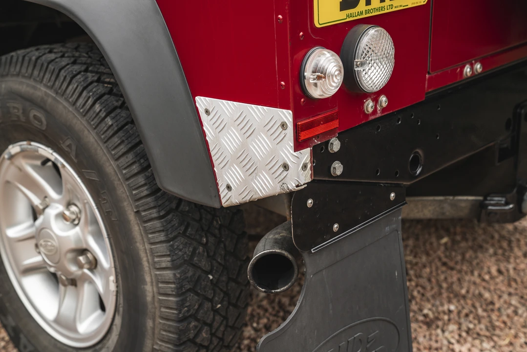 2010 Land Rover Defender 90 - Image 31 of 31