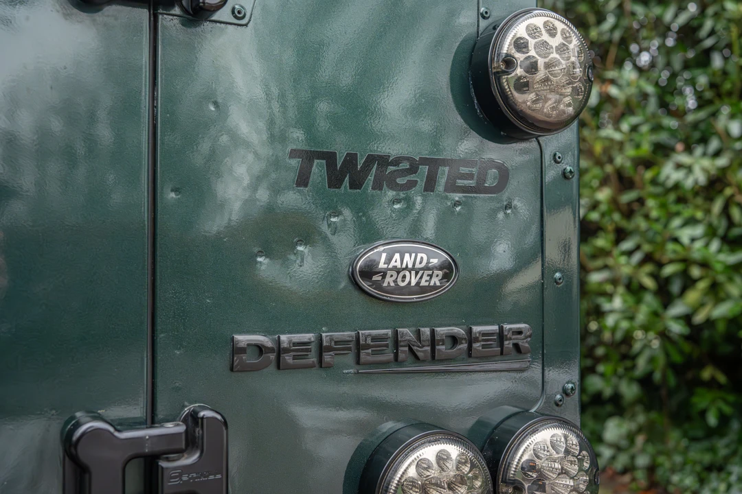 2010 Land Rover Defender 90 - Image 31 of 31