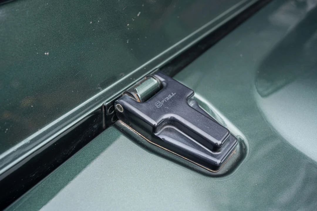 2010 Land Rover Defender 90 - Image 11 of 31