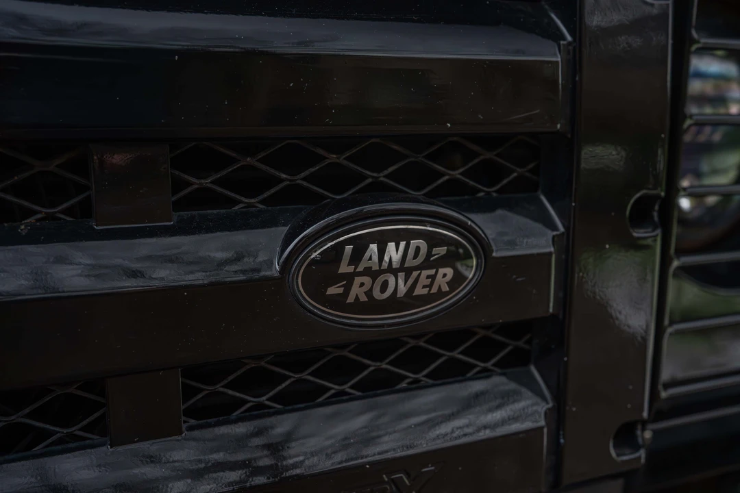 2010 Land Rover Defender 90 - Image 18 of 31