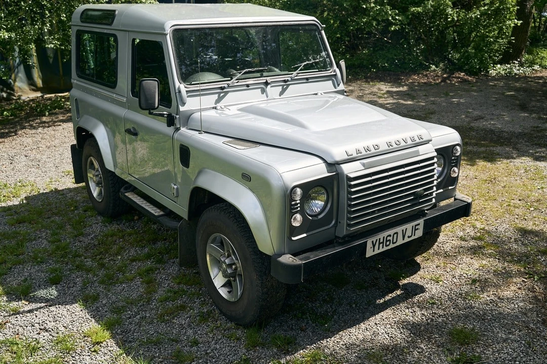2010 Land Rover Defender 90 - Image 28 of 30