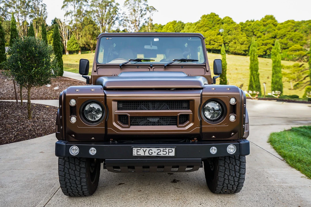 2010 Land Rover Defender 90 - Image 2 of 31