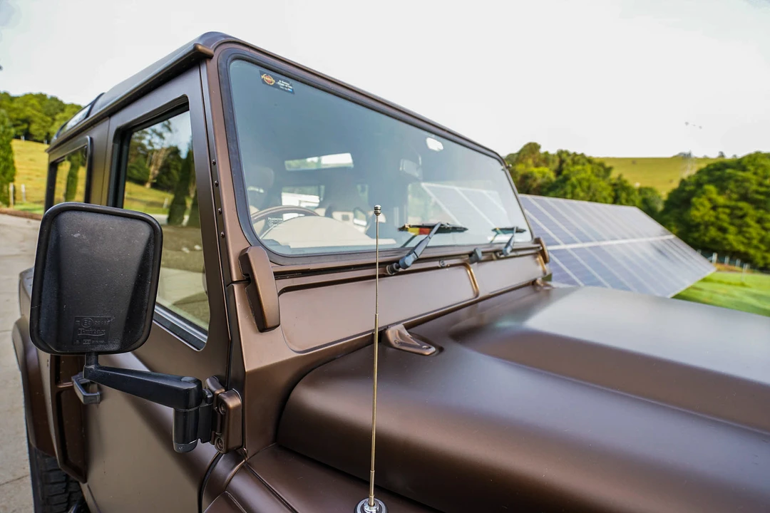 2010 Land Rover Defender 90 - Image 22 of 31