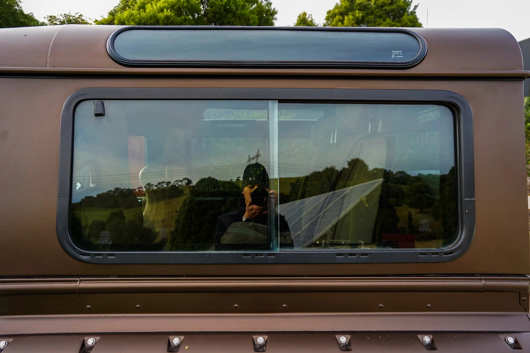 2010 Land Rover Defender 90 - Image 25 of 31