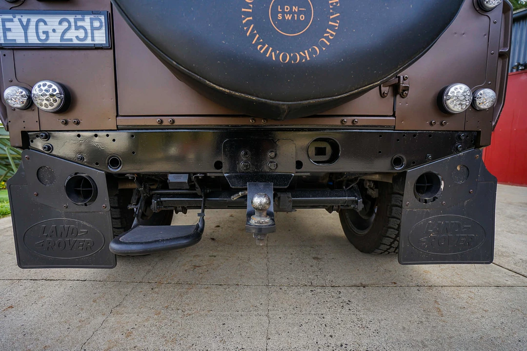 2010 Land Rover Defender 90 - Image 28 of 31