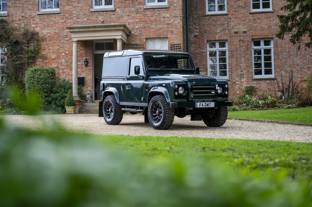 2010 Land Rover Defender 90 - Image 20 of 31