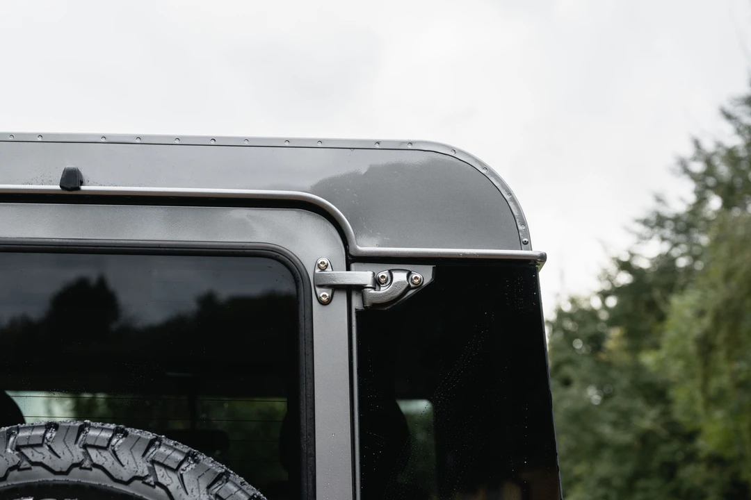 2010 Land Rover Defender 90 - Image 29 of 31