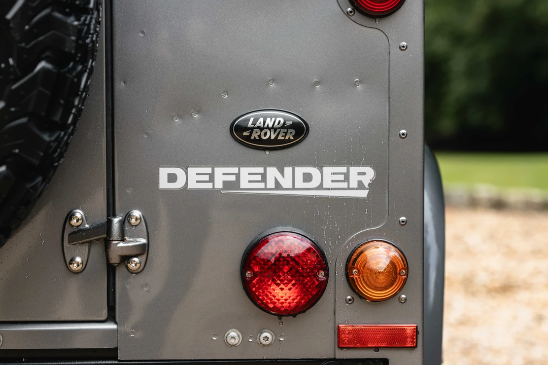 2010 Land Rover Defender 90 - Image 31 of 31