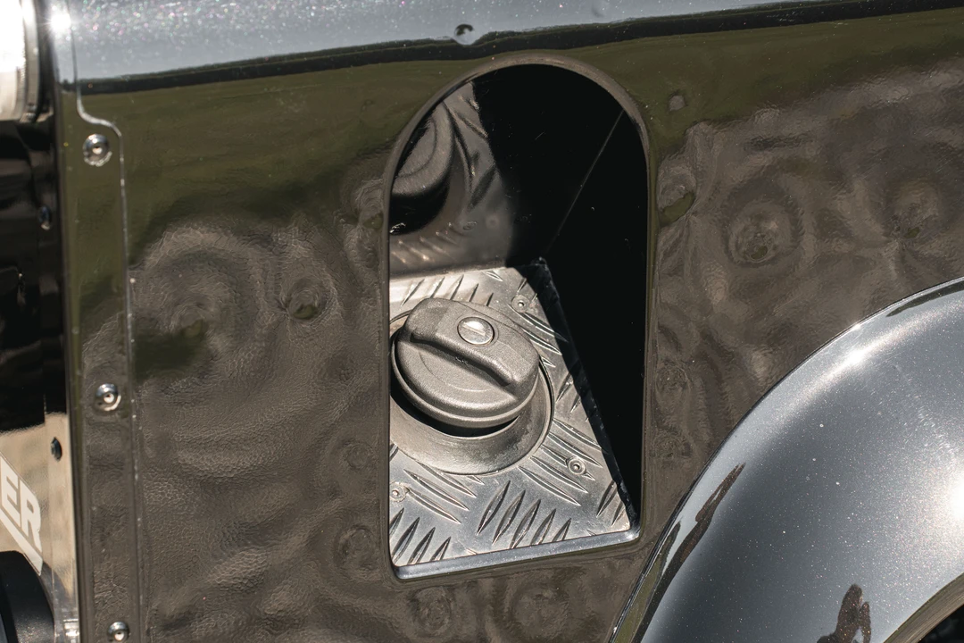 2010 Land Rover Defender 90 - Image 27 of 31