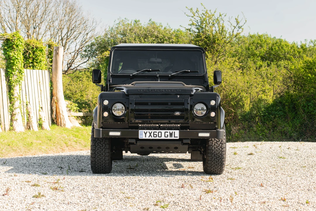 2010 Land Rover Defender 90 - Image 2 of 31