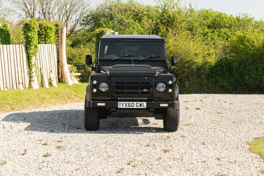 2010 Land Rover Defender 90 - Image 14 of 31