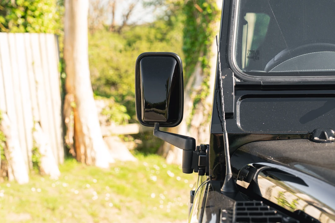 2010 Land Rover Defender 90 - Image 23 of 31