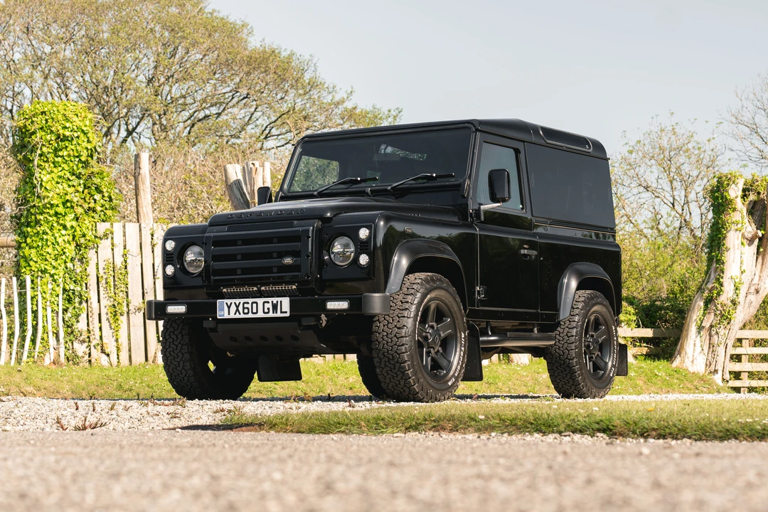 2010 Land Rover Defender 90 - Image 18 of 31